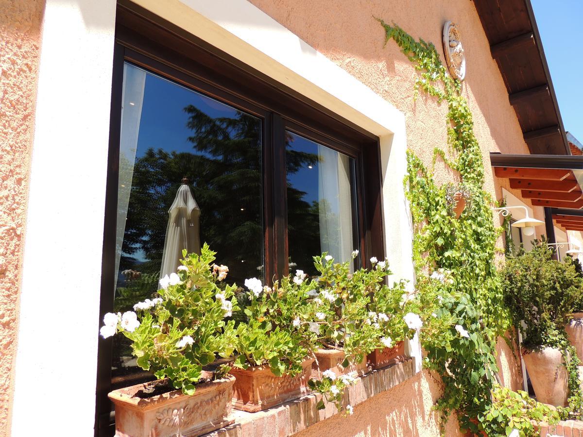 Il Refolo Bed & Breakfast Riardo Екстериор снимка