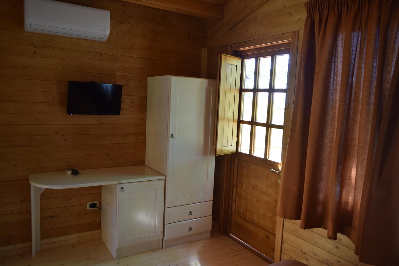 Il Refolo Bed & Breakfast Riardo Екстериор снимка